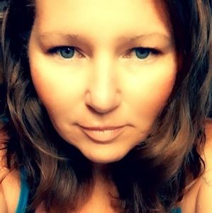 Meet your Posher, Jenn